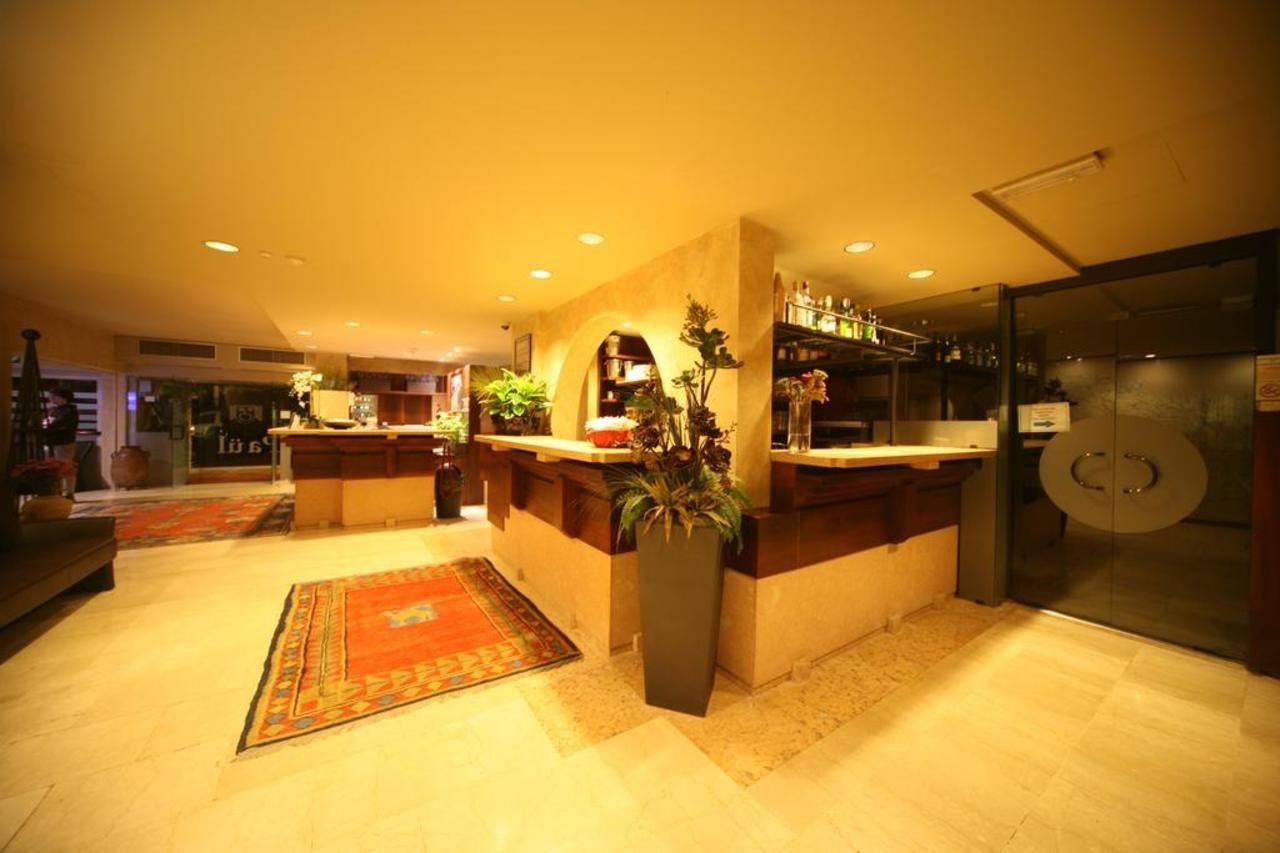 Hotel La Pauel Сирмионе Екстериор снимка