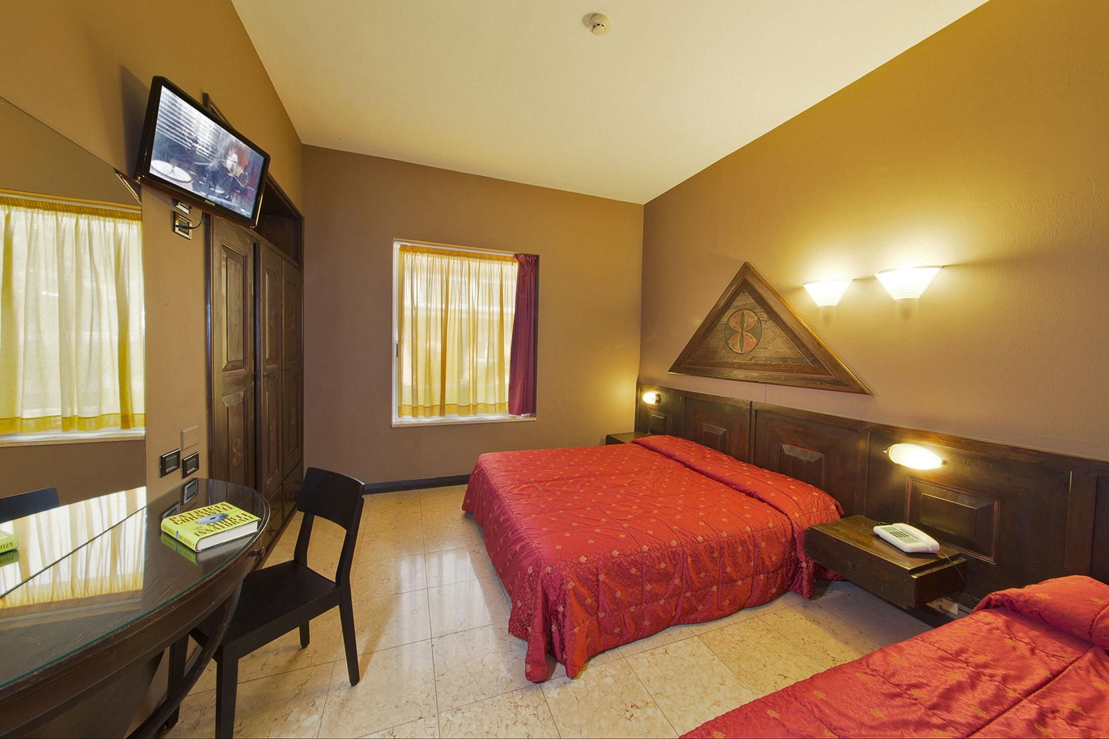 Hotel La Pauel Сирмионе Екстериор снимка