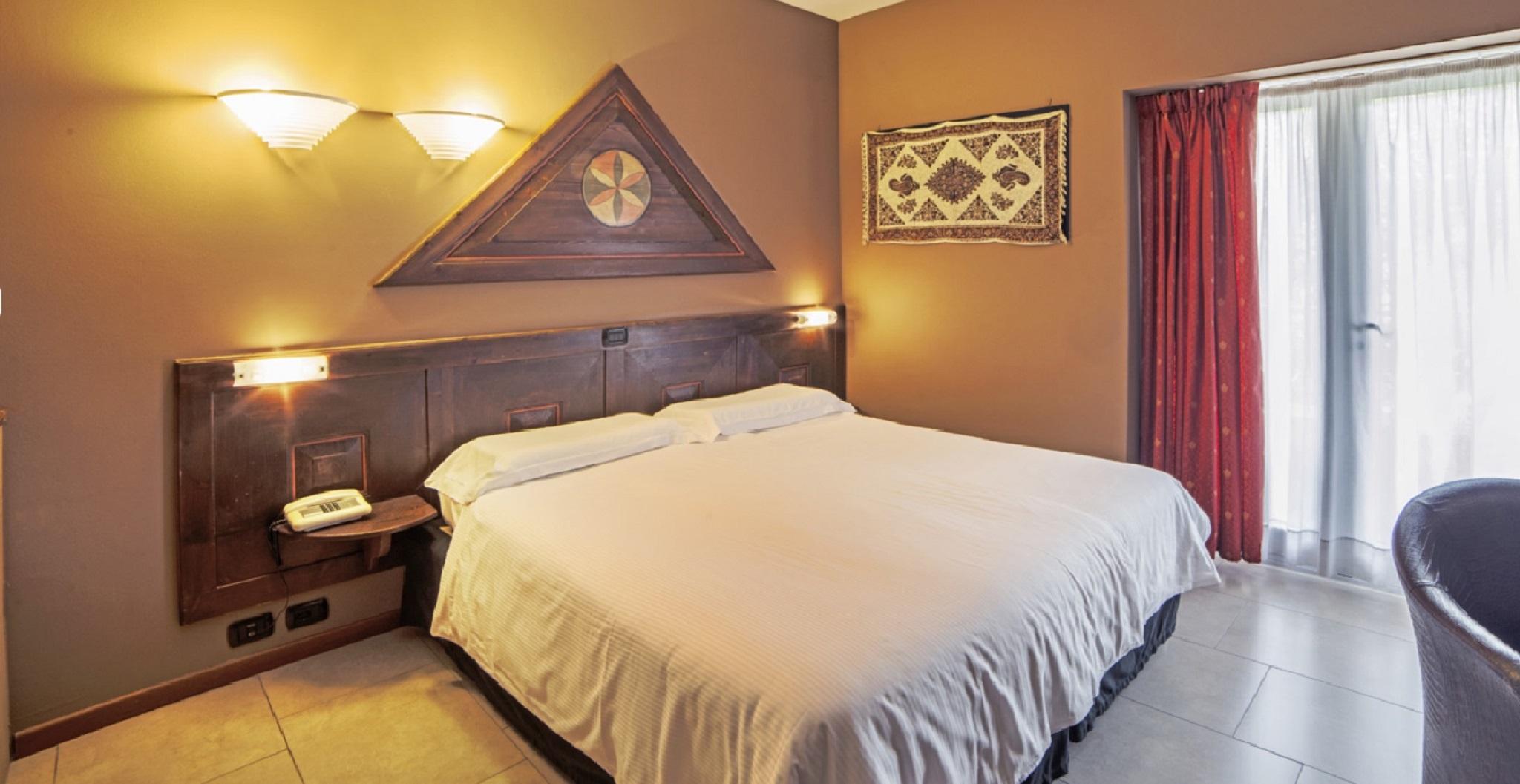 Hotel La Pauel Сирмионе Екстериор снимка
