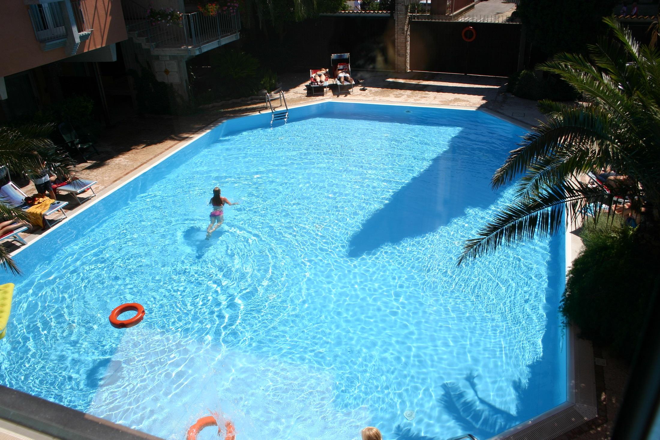 Hotel La Pauel Сирмионе Екстериор снимка